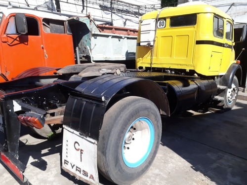 Mercedes Benz 1521
