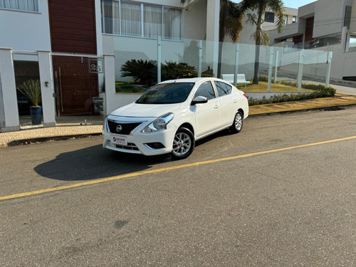 Nissan Versa 1.6 16v Sv 4p