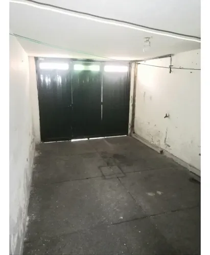 Venta De Casa Unifamiliar Con Aire En La Castellana.
