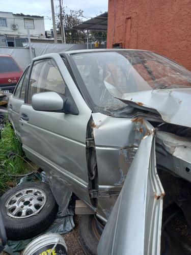 Repuestos De Nissan Sentra Chocado 