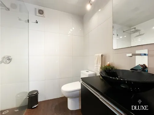 Vendo, Apartamento En La Carolina, 4 Habitaciones Para Inversión