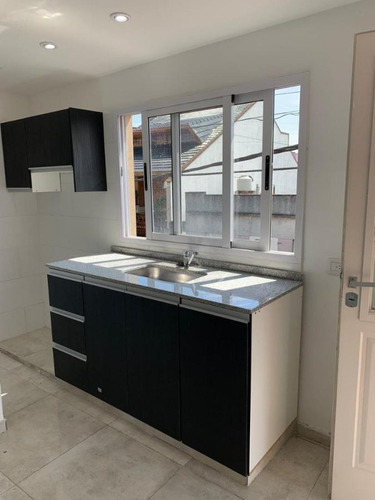 Imagen 2 de 12 de Departamento En Venta De 1 Dormitorio En Lomas Del Mirador