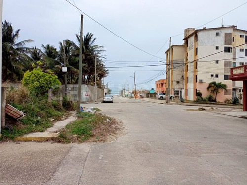 Terreno En Esquina Cerca De La Playa  Col Puerto Mexico En Coatzacoalcos