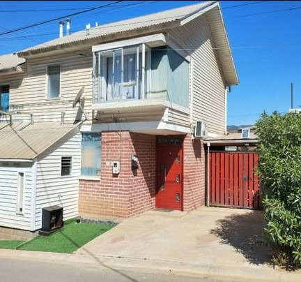 Se Vende Casa En Avenida Leighton. Villa Alemana.