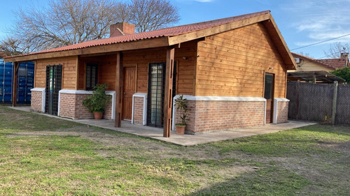 Se Vende Hermosa Y Acogedora Casa En Carrasco Norte (con Renta)