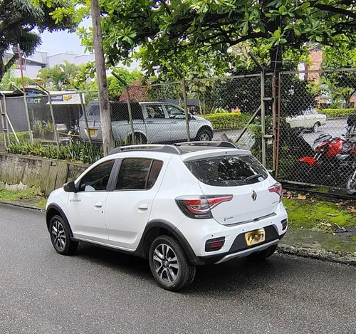 Renault Stepway 1.6 Trek Intens