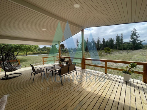 Casa En Venta De 2 Dorm. En Los Lagos