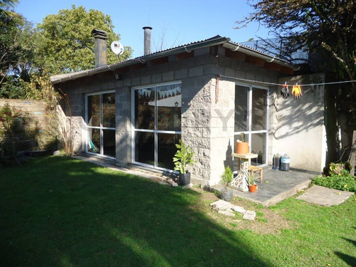 Imagen 9 de 30 de Casa En Venta De 4 Dormitorios En City Bell - La Plata Calle 467 E/ 27 Y 28