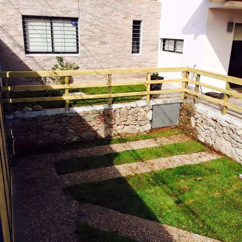Casa En Alquiler, 3 Dormitorios, En La Blanqueada.