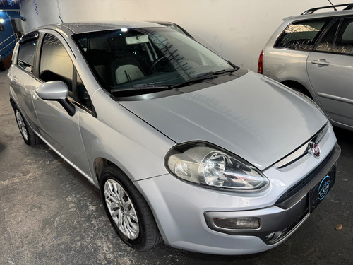 Fiat Punto 1.6 16v Essence Flex 5p