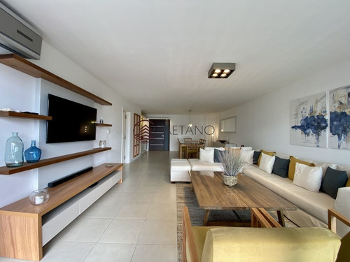 Imagen 6 de 20 de Apartamento En Playa Brava, Punta Del Este. - Punta Del Este Brava