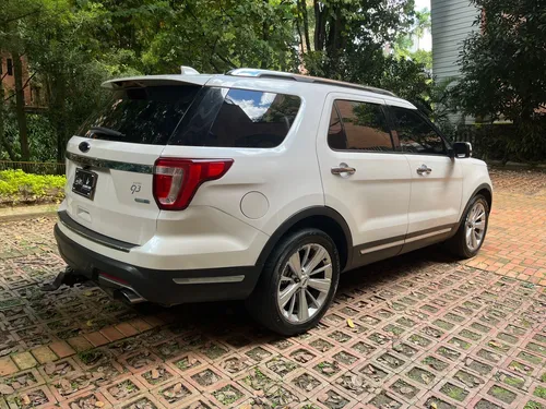 Ford Explorer 2.3 Limited 4x4