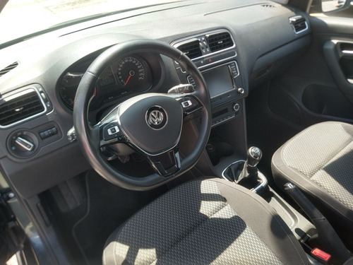 Imagen 6 de 10 de Volkswagen Vento 2020 1.6 Confortline Plus Mt