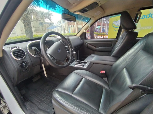 Imagen 8 de 13 de Ford Explorer