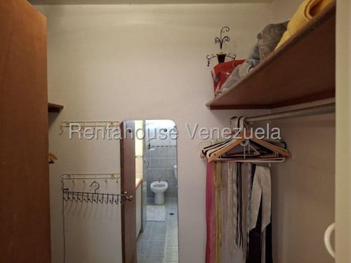 Se Vende Apartamento En Prados Del Este 25-21942 Le