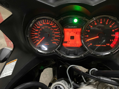 Imagen 7 de 11 de Suzuki Vstrom 1000