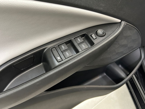 Chevrolet Onix 1.0 Turbo Flex Premier Automático