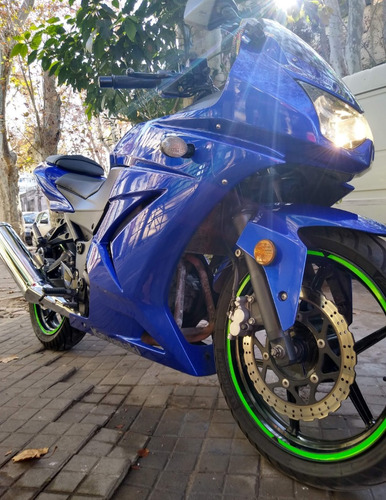 Kawasaki Ninja 250 R