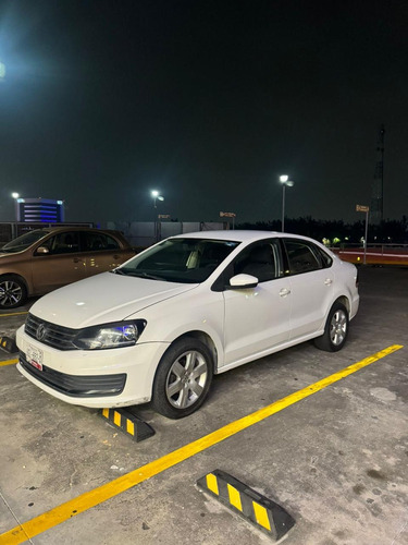 Volkswagen Vento 1.6 Confortline Mt