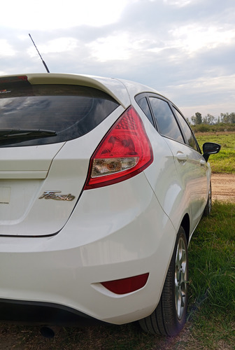 Ford Fiesta Kinetic 1.6 Design 120cv Titanium