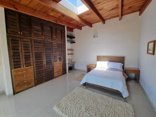 Casa Con Amplias Terrazas Y Jacuzzi En Venta