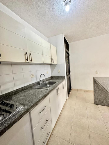 Venta Apartamento En Valle Del Lili, Sur De Cali 1421.