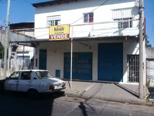 Local De 200 M2 + 4 Departamentos En Planta Alta.lote 10 X 30 Mts.