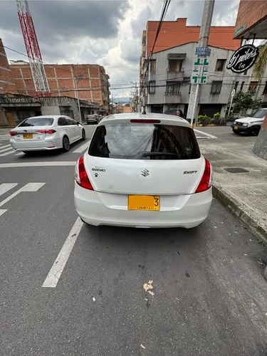 Suzuki Swift 1.2 AT