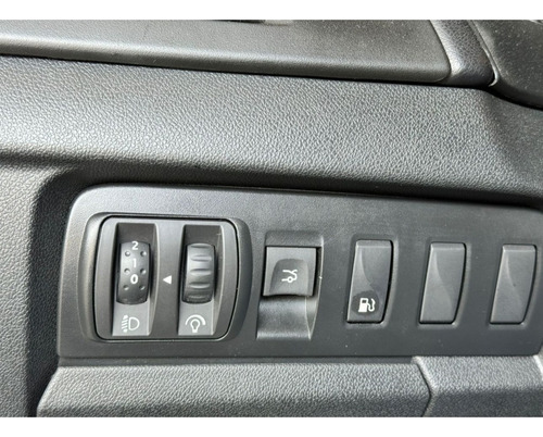 Renault Fluence 2.0 DYNAMIQUE 16V FLEX 4P AUTOMÁTICO