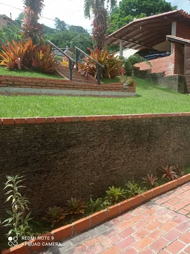 Casa En Naguanagua, La Entrada