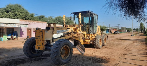 Motoniveladora New Holland Rg170b