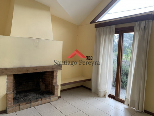 Muy Linda Casa En Punta Del Este- Ref: 6871