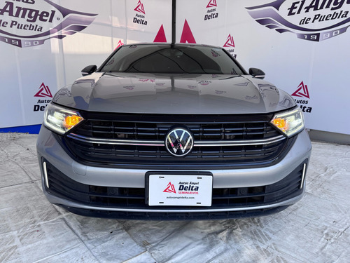 Volkswagen Jetta 2.5 Sportline Tiptronic At