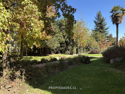 Departamento En Arriendo De 4 Dorm. En Las Condes