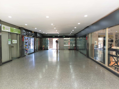 Venta Local, Galería Crown Plaza, Alameda 108 (97662)
