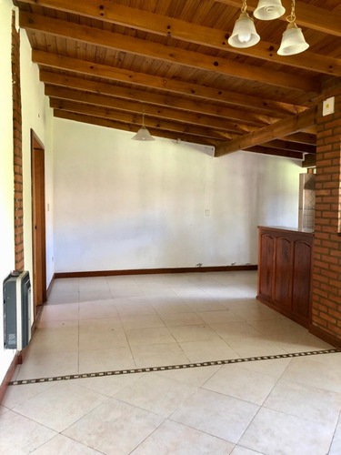Excelente Casa Apta Crédito En Barrio Parque Esperanza Luján