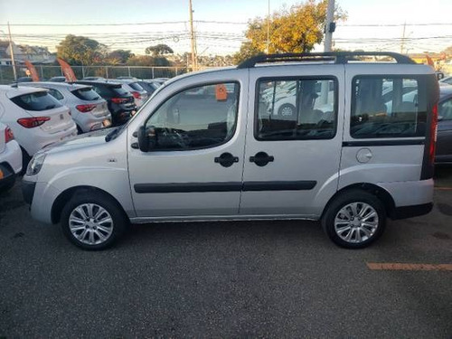 Imagem 8 de 9 de Fiat Doblò 1.8 Mpi Essence 7l 16v Flex 4p Manual