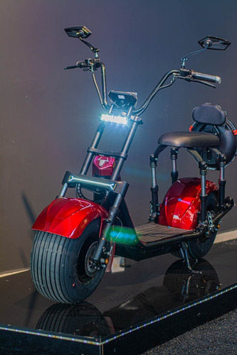 Imagem 5 de 14 de Scooter Eletrica Mob 2000