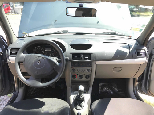 Renault Symbol Confort 1.6 16v 2011
