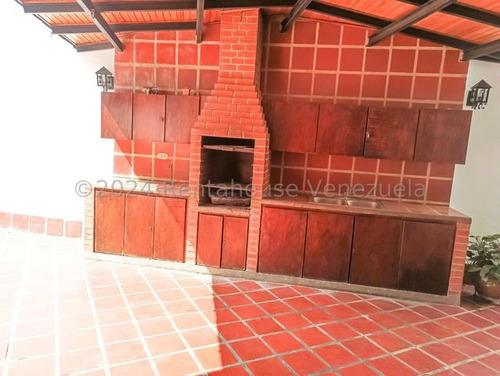Jg Cod Flex 25-20890 Se Vende Bella Actualizada Y Espaciosa Casa De 400 Mts En San Bernardino Negociable