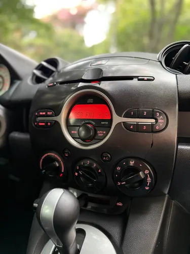 Mazda 2 Hb 2010 Automático