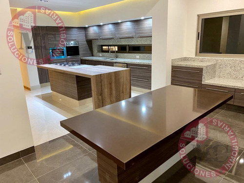 Casa En Venta En Rancho San Antonio Al Norte De La Ciudad