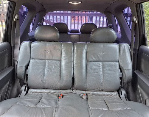 Kia Carens 1.8 16v Ls Aut. 5p Automática