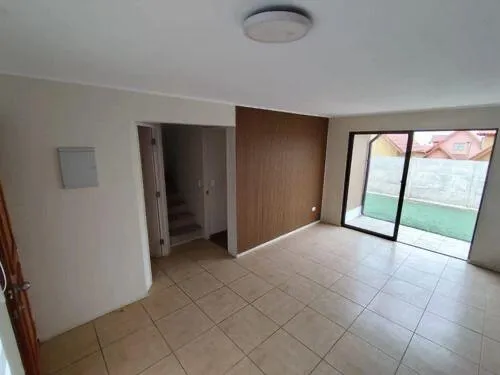 Imagen 2 de 12 de Se Arrienda Casa En Condominio Puente Alto 3d 2b Y E