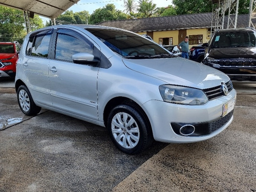 Imagem 3 de 8 de Volkswagen Fox 1.0 Mi Trend 8v