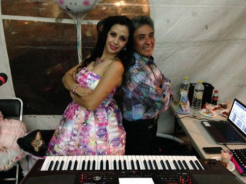 Imagen 6 de 10 de Dueto Versatil Taiyari, Nuestros Corazones Cantantes.
