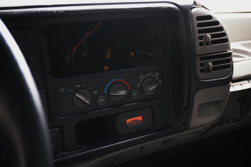 Chevrolet Silverado 4.2 CONQUEST 4X2 CS 18V TURBO INTERCOOLER DIESEL 2P MANUAL