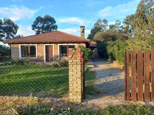 Gran Casa A Solo 100 Mts De La Ruta Interbalnearia Con 1040 Mts2 De Terreno