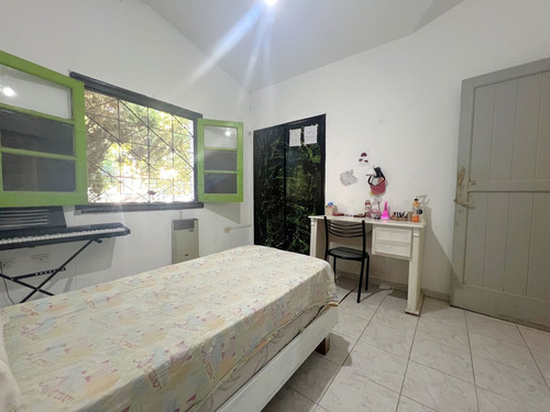 Venta 2 Casas De 2 Y 3 Dorm Patio Matienzo