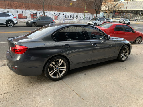 BMW Serie 3 3.0 330i Sedan Sport Line 252cv